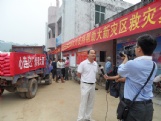 家乡水灾，袁会长亲自带领乡亲们回乡捐助帮忙